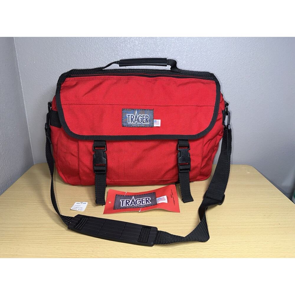 Trager Seattle Red Nylon Vintage Expandable Briefcase Messenger Bag Nwot